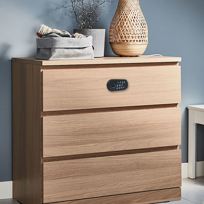 キャビネットの引出しのための電気TuyaスマートなロックRFIDカード パスワード生物測定の指紋